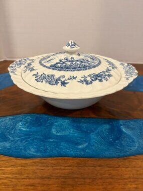 Johnson Brothers Tulip Time Blue Round Covered Vegetable Bowl With Lid